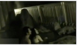 【青姦】訳ありな盗撮ビデオです。家族風呂に入っているバカップル。やっぱりチンコ入れるんですね『おふろ98』【鹿の王】の画像