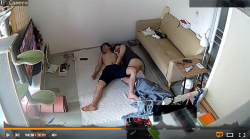 【韓国民家カップル盗撮動画】イチャついてセックスする若いカップルの画像