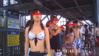 夏娘7 プールの監視員が盗撮したビキニ娘たち【水着盗撮】の画像