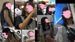 [meronpan動画] 8人の可愛いC女子を逆さ撮り。＜JCパンチラ盗撮＞の画像