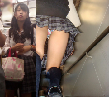 【JK逆さ撮り盗撮エロ画像】良く見かける女子校生のスカート内部はこうなってるんだよｗｗｗの画像