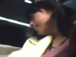 【ガチ痴漢】犯罪注意！電車で居眠り中の美女のおっぱいを露出させ乳首に触れる超危険人物の画像