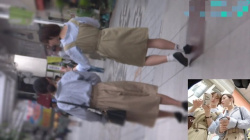 街歩く可愛い２人組に道を尋ねるフリしてスカートの中を逆さ撮り！優しさにつけ込む卑劣な映像！の画像
