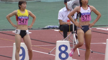 【陸上女子盗撮動画】短距離の女子大生選手の日焼け跡が残る下半身がマジでイヤらし過ぎる！の画像