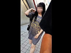 【盗撮動画】Ｔシャツワンピの女の子のフロントパンティからブラジャーまで総ナメ撮り♪の画像