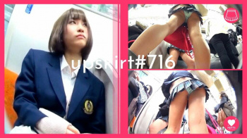 【upskirt#716】ショートボブミニスカJKの水色Pと白い美脚逆さ撮りの画像