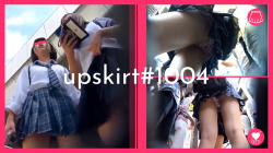 【upskirt#1004】ショートカットとロングのカースト高そうなギャル系JKのPとぷるぷる太もも逆さ撮りの画像