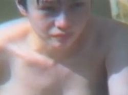 盗撮動画ギャラリー：気持ち良さそうに露天風呂を満喫する熟女たちの画像