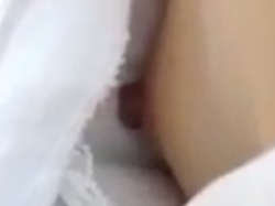 盗撮動画ギャラリー：電車内で眠っている乳首丸見えお姉さんの画像