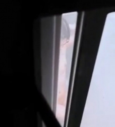 【民家風呂盗撮動画】窓のほんの小さな隙間から微美乳GET!!の画像